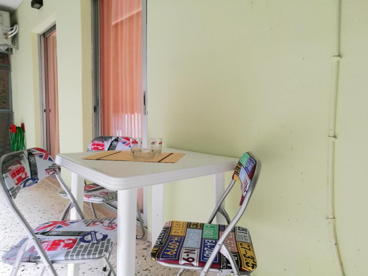 Platos Academy Apartment Афины Экстерьер фото